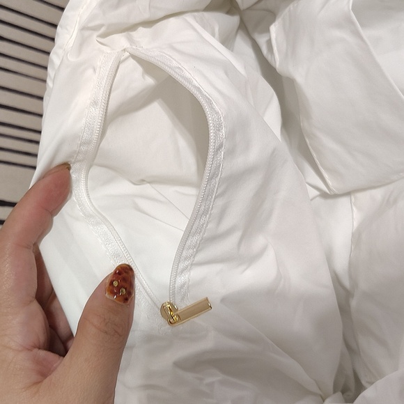 New White Puffer Shoulder/Crossbody Bag - Picture 11 of 11